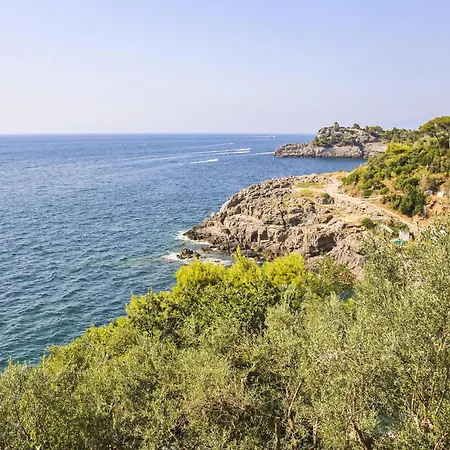 Accesso Privato Al Mare Dom wakacyjny *